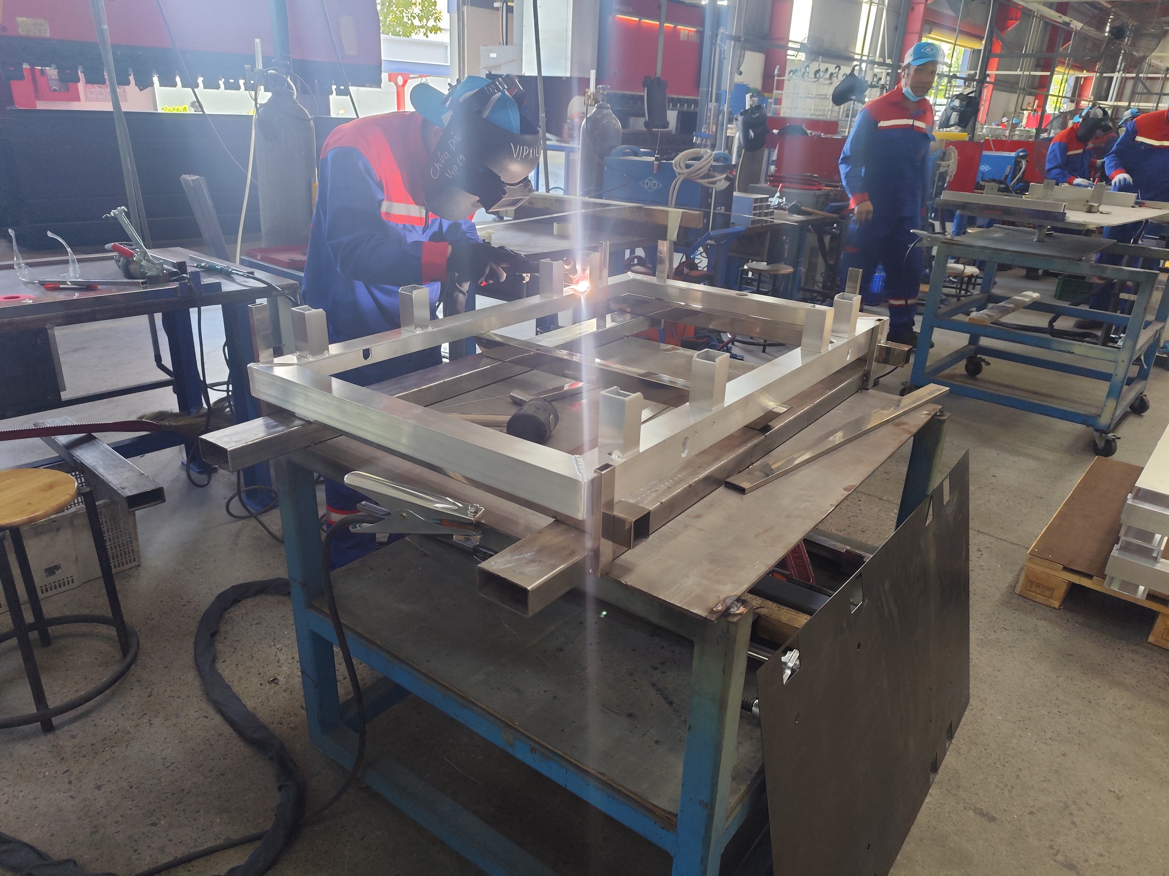 welding process.jpg